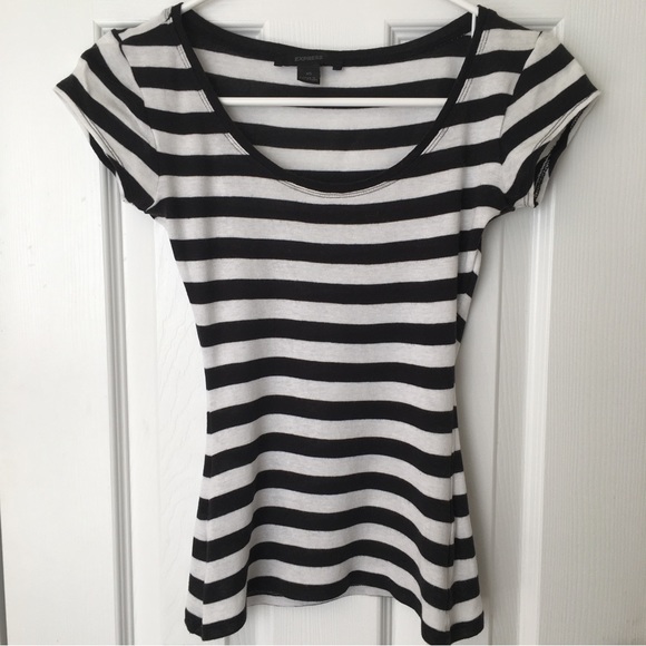 Black and White Striped Express Tee - Picture 4 of 13